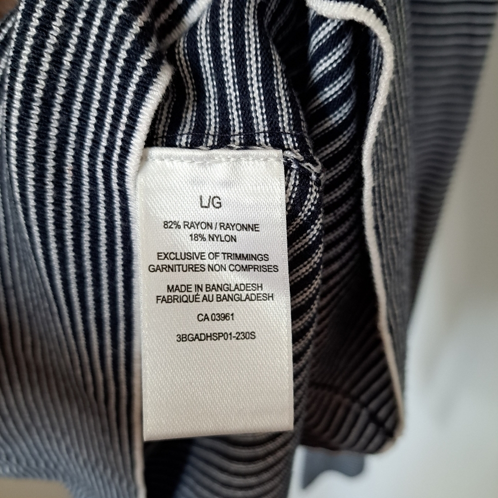 Denver Hayes | Navy blue & white striped crew neck men's sweater - Picture 10 of 10